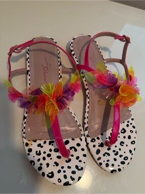 Betsey Johnson Hensley Neon Hot Pink Flat Sandals with Black & White Spot Trim